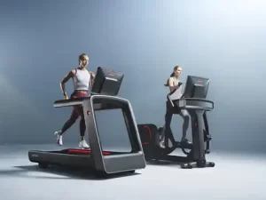 跑步机坡度功能怎么选:调节方式和空间要求